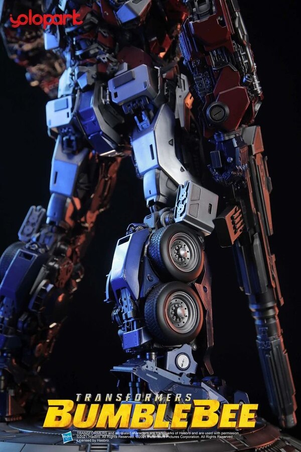 Yolopark Bumblebee Movie IIES Earth Mode Optimus Prime Official Image  (10 of 27)